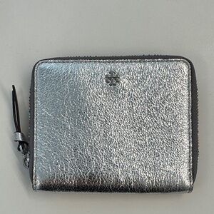 Tory Burch Metallic Silver Wallet